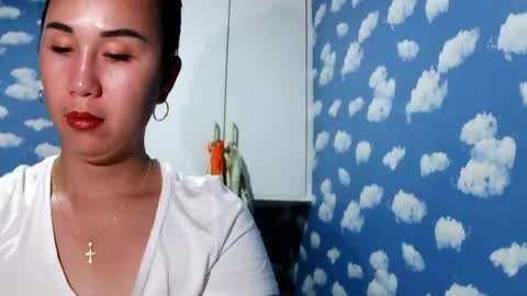 yella hope online show from February 1, 12:02 pm