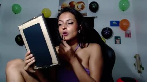 Snapshot of yemaya_28 chatting on September 28, 2:42 am Yemaya 28 online show from September 28, 2:42 am