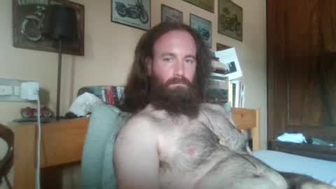 yeti_92 online show from August 8, 9:30 am