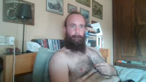 yeti_92 online show from August 6, 4:16 pm