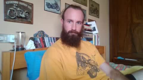 Snapshot of yeti_92 chatting on September 15, 4:19 pm yeti_92 online show from September 15, 4:19 pm