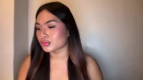yllana love online show from June 10, 10:19 pm