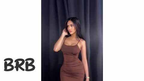 ylonagrae online show from November 22, 3:32 pm