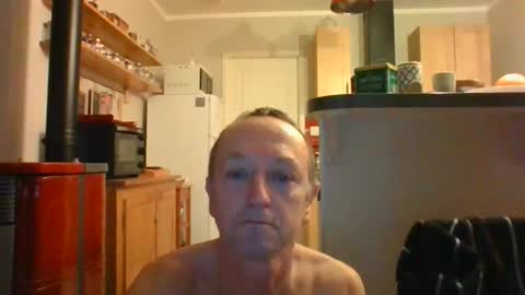 Yoann online show from November 7, 6:49 am