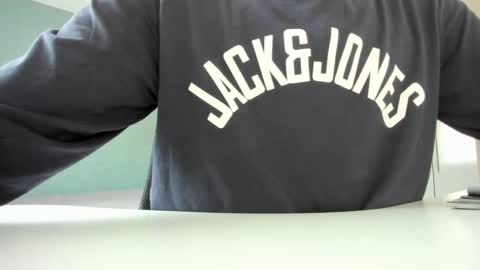 yoda130305 online show from February 17, 4:06 pm