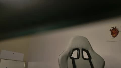 yoka_paradoxxx online show from October 21, 5:12 am