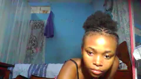 Snapshot of yolandrina90 chatting on October 1, 7:24 pm yolandrina90 online show from October 1, 7:24 pm