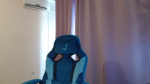 Sophie online show from May 18, 2:23 pm