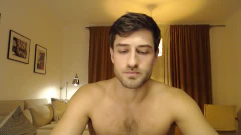 Yoooups online show from December 15, 8:49 pm