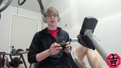 yosh online show from December 4, 7:11 am