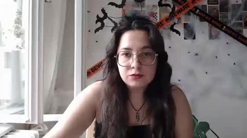 Snapshot of you_aurora chatting on September 17, 10:30 am Aurora online show from September 17, 10:30 am
