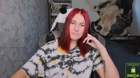 Snapshot of you_lika chatting on October 10, 5:13 am Lika online show from October 10, 5:13 am