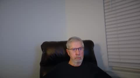 Colorado Guy Straight online show from December 14, 1:17 pm