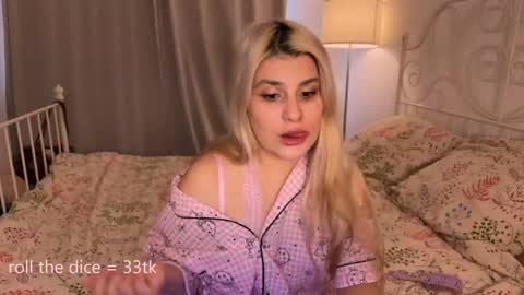 Alice online show from April 18, 11:56 am