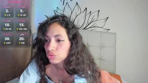 Snapshot of your_beck chatting on December 12, 11:36 pm mia3 online show from December 12, 11:36 pm