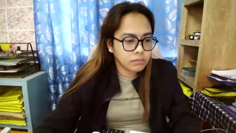 your_dreamgirlxxx69 online show from May 23, 3:02 am