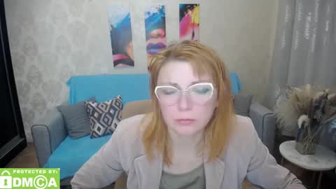 your_fantasyyyy online show from February 28, 3:05 pm