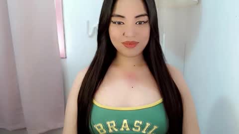  GWEN  online show from March 9, 4:17 am