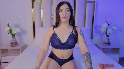 Isa online show from September 9, 4:51 pm