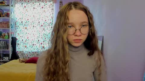 Snapshot of your_leslie chatting on October 11, 12:10 pm Leslie online show from October 11, 12:10 pm