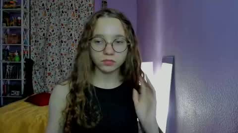 Snapshot of your_leslie chatting on October 18, 10:14 pm Leslie online show from October 18, 10:14 pm