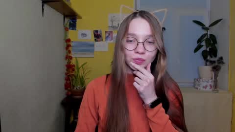 Snapshot of your_leslie chatting on January 3, 3:44 pm Leslie online show from January 3, 3:44 pm