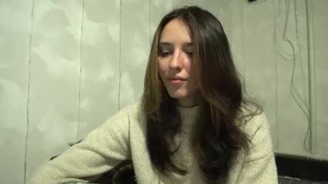 Meri  online show from February 18, 8:30 pm