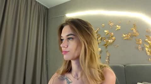 Jessica Loyd online show from February 13, 6:09 am