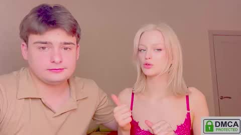 your_molly_mark online show from March 27, 10:33 pm