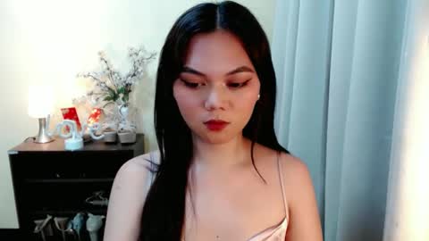 Snapshot of yourangelictransgirl chatting on March 5, 12:22 pm Hi its me Yna online show from March 5, 12:22 pm