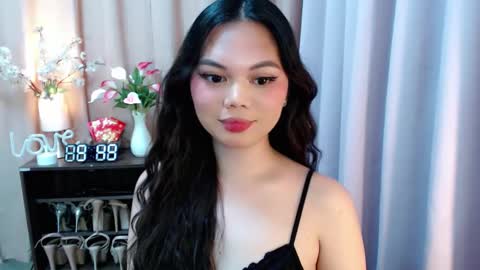 Snapshot of yourangelictransgirl chatting on September 23, 1:49 pm Hi its me Yna online show from September 23, 1:49 pm