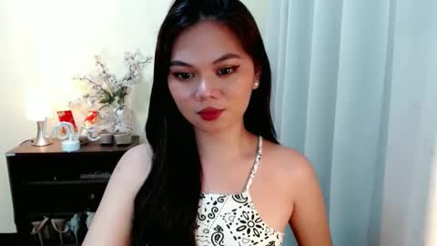 Snapshot of yourangelictransgirl chatting on February 28, 5:15 pm Hi its me Yna online show from February 28, 5:15 pm