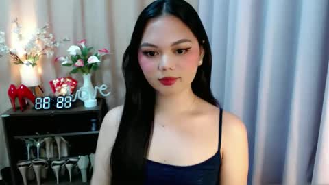 Snapshot of yourangelictransgirl chatting on October 16, 12:27 pm Hi its me Yna online show from October 16, 12:27 pm