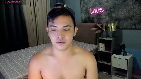 yourasian_bradley online show from February 13, 3:54 am