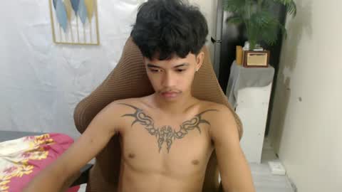 yourasian_eric online show from July 7, 3:30 am