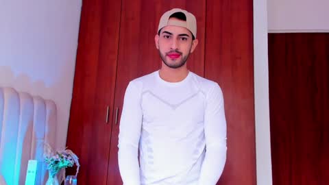 YOURBOYNEXTDOOR online show from January 5, 4:27 pm