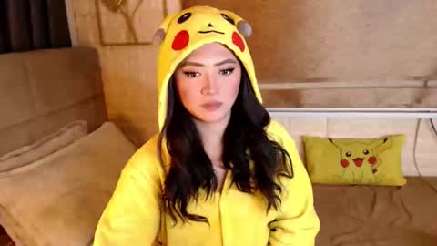 JEN  online show from March 16, 12:42 pm