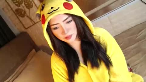 JEN  online show from October 28, 12:17 pm