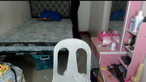 yourdreamisabell online show from April 8, 3:59 pm