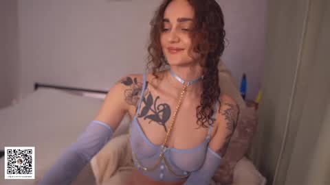 Dari online show from May 11, 5:32 pm