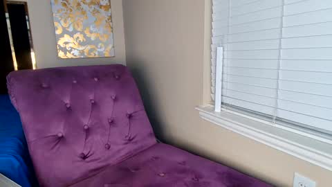 Horny Hotwife Wants To Play online show from September 11, 2:13 am