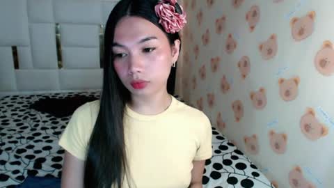 jenlie online show from August 3, 8:16 am