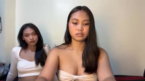 yourfantasyyy_ online show from May 20, 7:42 pm