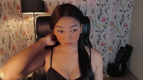 Snapshot of yourfavoratemaureen chatting on February 17, 6:39 pm maureen love you online show from February 17, 6:39 pm
