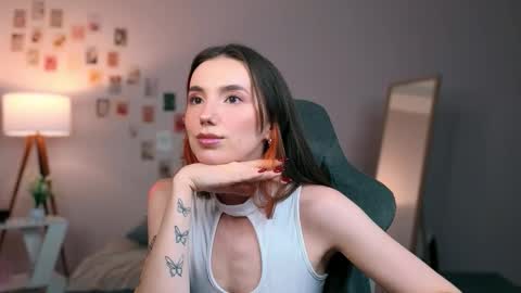 Chloe online show from September 20, 8:34 pm