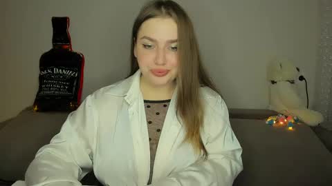 yourgem__ online show from February 11, 5:50 pm