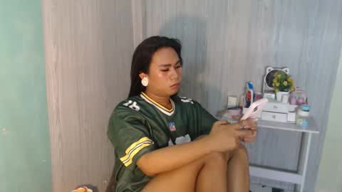 Mauie  online show from April 18, 12:56 am