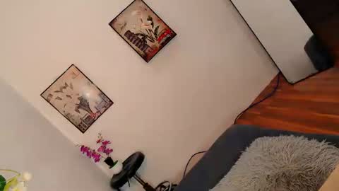 yourhumiliationgirl online show from December 15, 8:05 pm