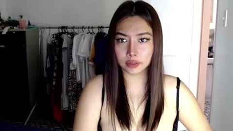 Snapshot of yourlovetifannyx chatting on February 3, 1:19 am tifanny online show from February 3, 1:19 am