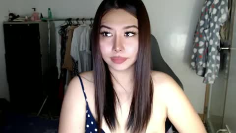 Snapshot of yourlovetifannyx chatting on February 12, 8:16 am tifanny online show from February 12, 8:16 am